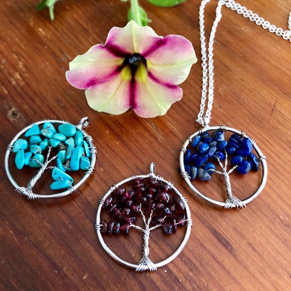 Garnet Necklace Tree ofLife Pendant & Chain - Picture 2 of 8